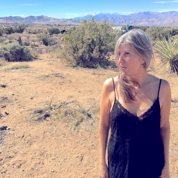 Meet your Posher, Lisa - Picture 1 of 3